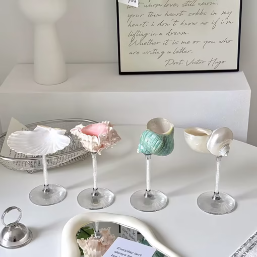 Shell Wine Glass – elegant seashell-shaped wine glass for coastal décor